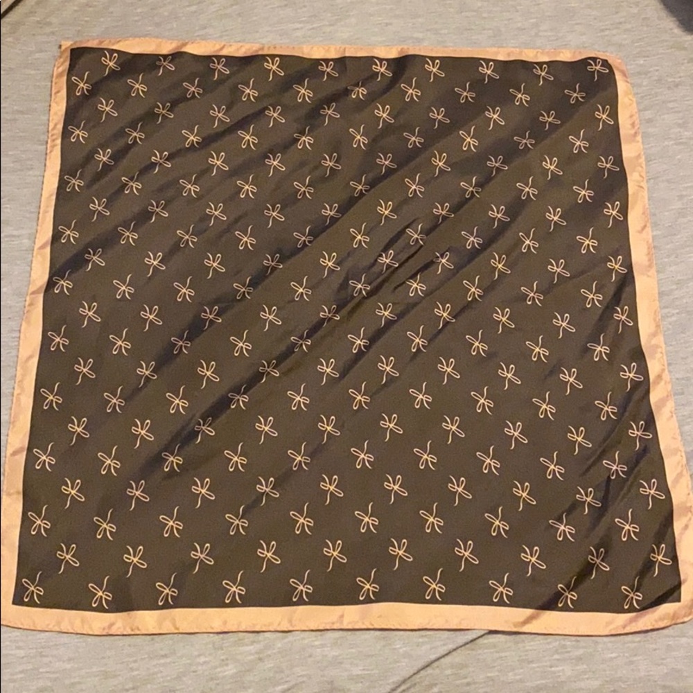 Gal Meets Glam Scarf NWOT